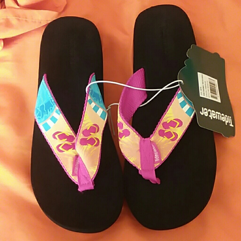 SOLD - New Tidewater Flip Flops